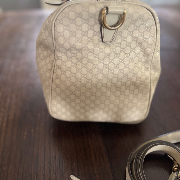 Gucci Microguccissima Leather Boston Bag – Ivory – Authentic w/ Strap & Dust Bag - Picture 6 of 13